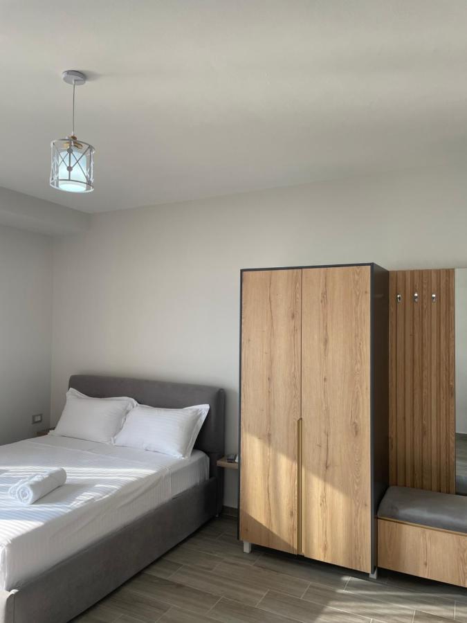 Lotus Apartments Влёра Экстерьер фото