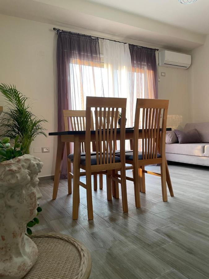 Lotus Apartments Влёра Экстерьер фото