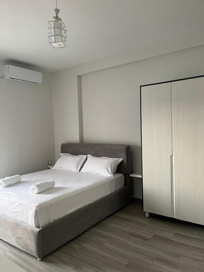 Lotus Apartments Влёра Экстерьер фото