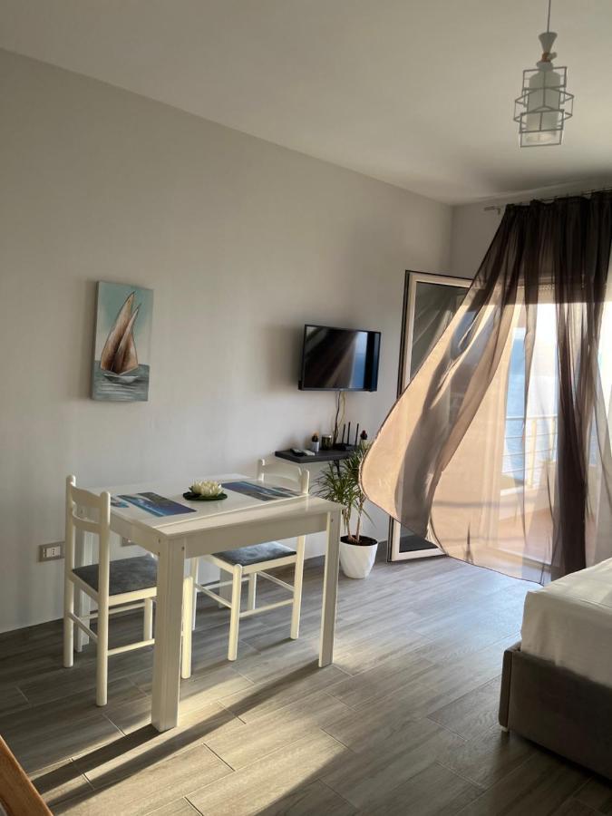 Lotus Apartments Влёра Экстерьер фото